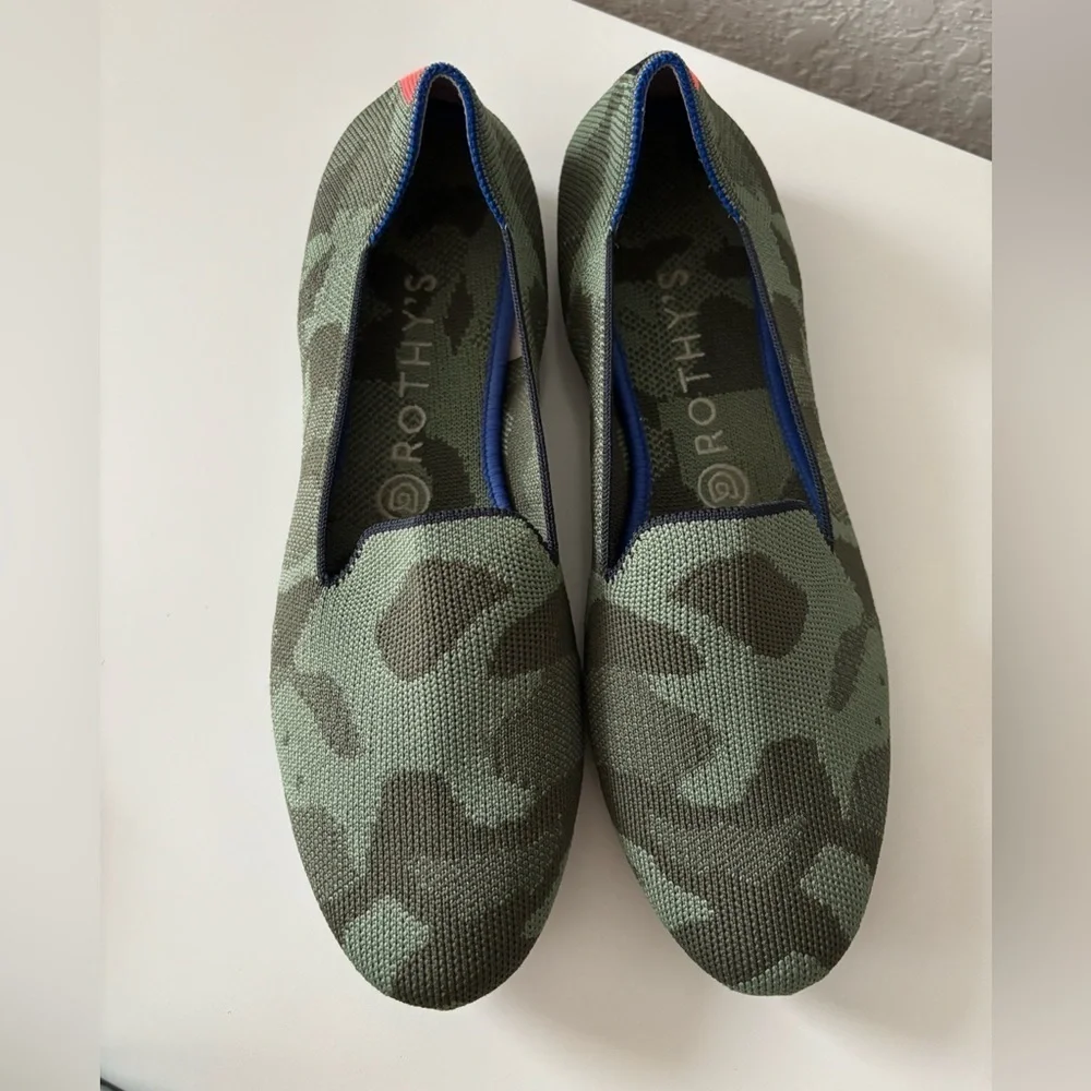 Rothy’s Olive Camo loafer Size 9